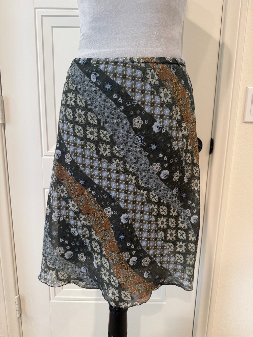 Limited Too Black and Olive Patterned Midi Skirt